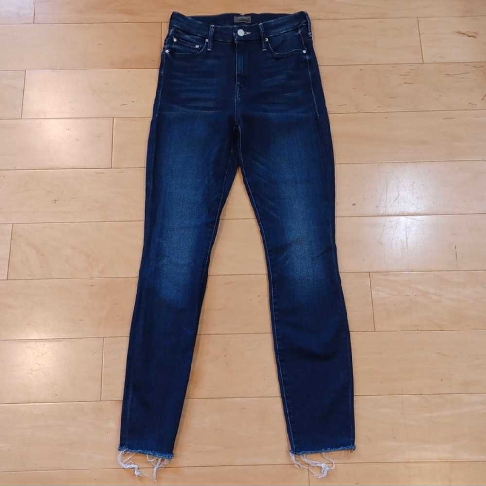 MOTHER High Waisted Looker Ankle Fray Jeans .Excellent / like new condition!